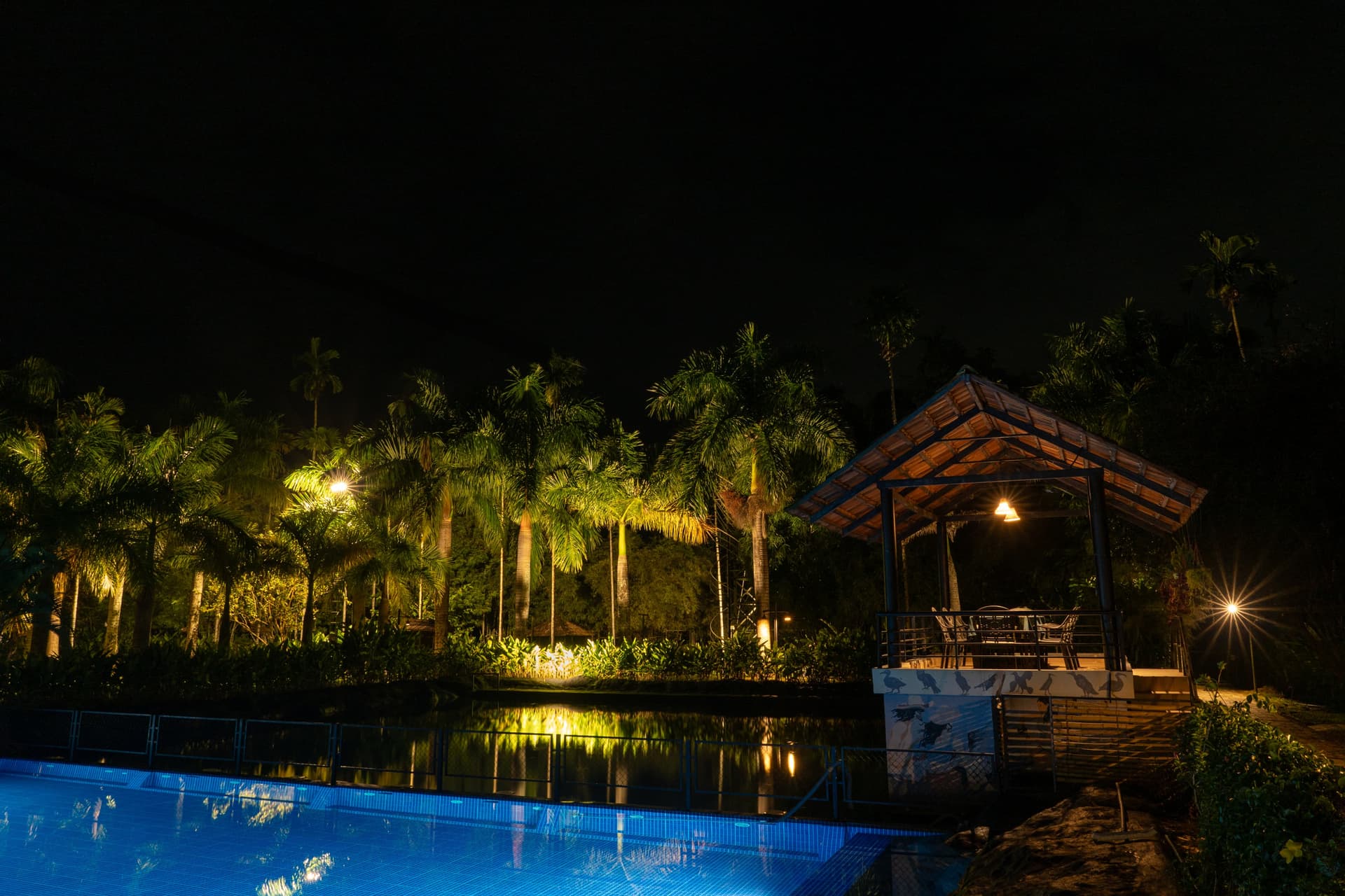 Vibrant Hills Club Stay